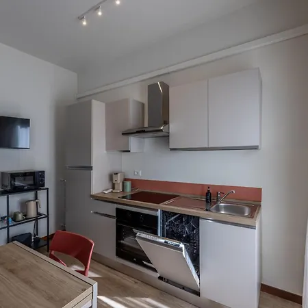Argenti 23 - Modern In - Self Check-in & Wi-fi Apartamento